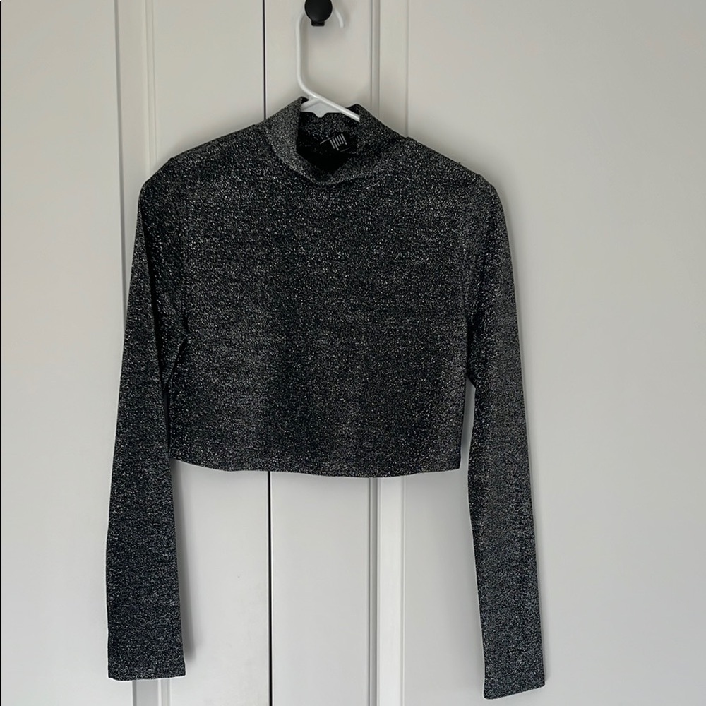 Sparkly Black Fitted Crop Long Sleeve Tee